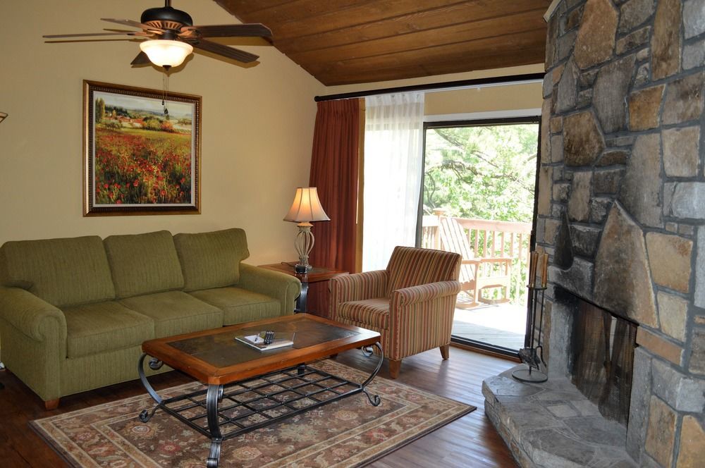 Foxhunt At Sapphire Valley Exterior foto